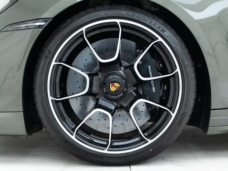 Porsche 911 Turbo S Cabriolet (992)