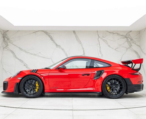 Porsche 911 GT2 RS (991) 