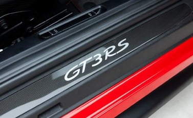 Porsche 911 GT3 RS (991.2) 19