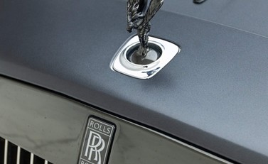Rolls-Royce Wraith Black Badge 28