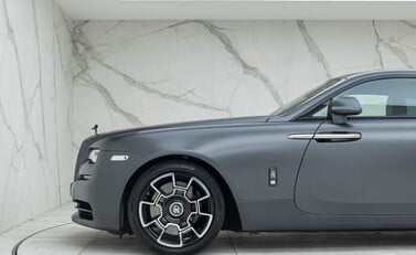 Rolls-Royce Wraith Black Badge 30