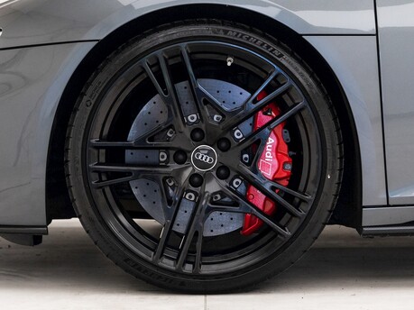 Audi R8 V10 Performance Carbon Black