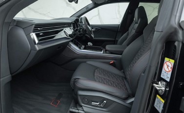 Audi RS Q8 Vorsprung 14