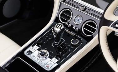 Bentley Continental GT V8 Convertible 19