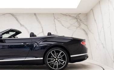 Bentley Continental GT V8 Convertible 27