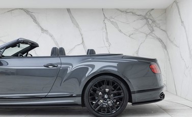 Bentley Continental Supersports Convertible 38