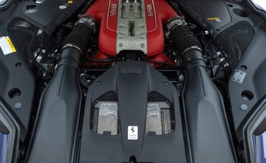 Ferrari 812 Superfast 36
