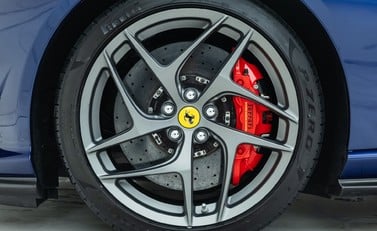 Ferrari 812 Superfast 24