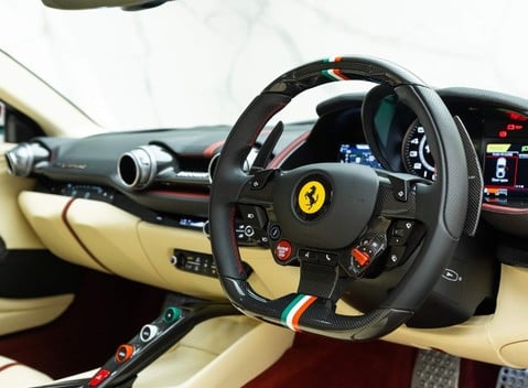 Ferrari 812 Superfast 10