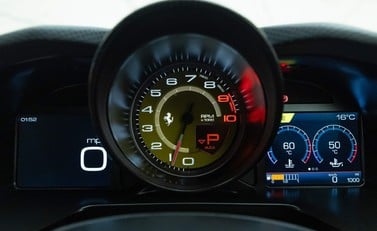 Ferrari 812 Superfast 14