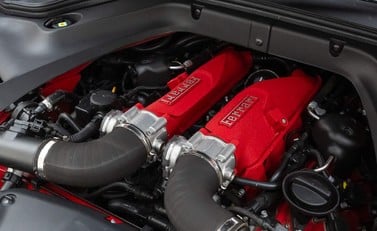 Ferrari California T Handling Speciale 32