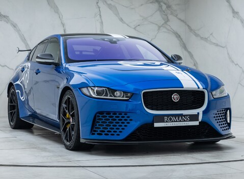 Jaguar XE SV Project 8 6