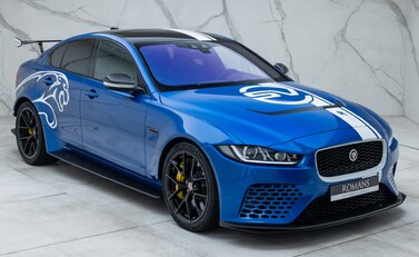 Jaguar XE SV Project 8 8