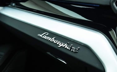 Lamborghini Urus 20