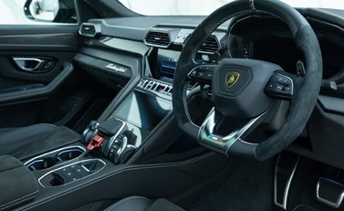 Lamborghini Urus 5