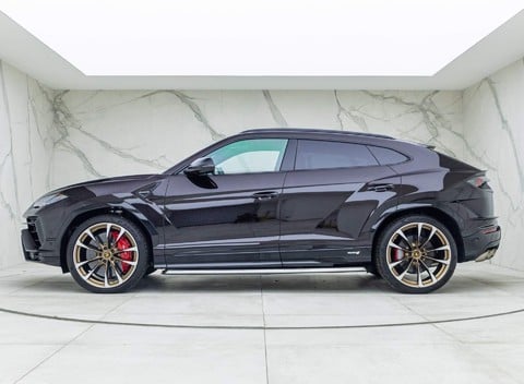 Lamborghini Urus - 18 May 2021 - Autogespot