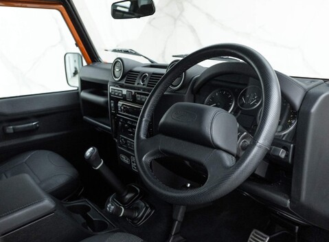 Land Rover Defender 110 Adventure Edition 5