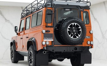 Land Rover Defender 110 Adventure Edition 4