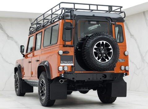 Land Rover Defender 110 Adventure Edition 4