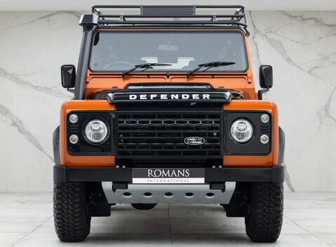 Land Rover Defender 110 Adventure Edition 18