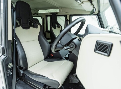 Land Rover Defender 110 Works V8 70th Edition 6