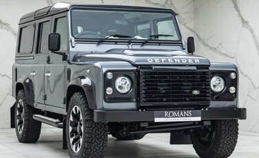 Land Rover Defender 110 Works V8 70th Edition 2
