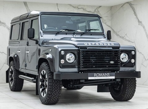 Land Rover Defender 110 Works V8 70th Edition 2