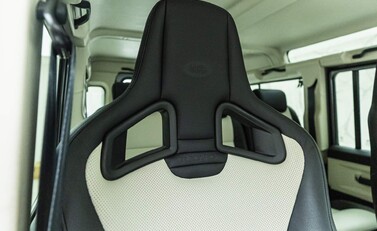 Land Rover Defender 110 Works V8 70th Edition 7