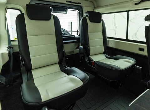 Land Rover Defender 110 Works V8 70th Edition 9