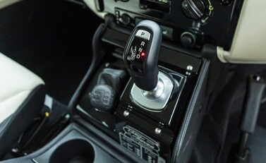 Land Rover Defender 110 Works V8 70th Edition 15