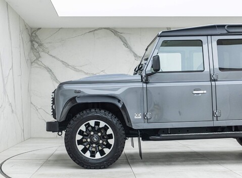 Land Rover Defender 110 Works V8 70th Edition 29
