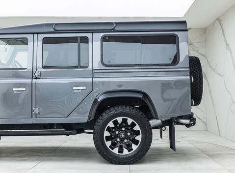 Land Rover Defender 110 Works V8 70th Edition 30