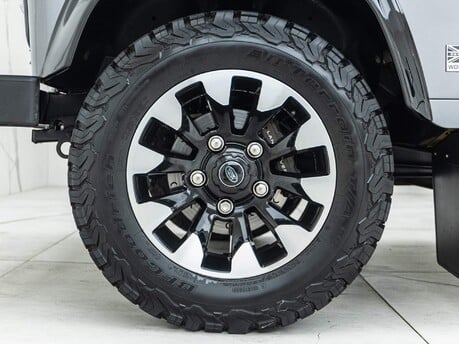 Land Rover Defender 110 Works V8 70th Edition