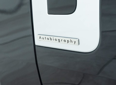 Land Rover Range Rover P530 Autobiography LWB 24