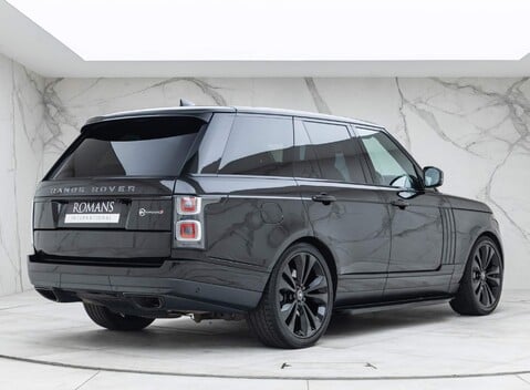 Land Rover Range Rover P565 SVAutobiography Dynamic Black 27