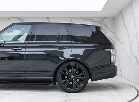 Land Rover Range Rover P565 SVAutobiography Dynamic Black 34