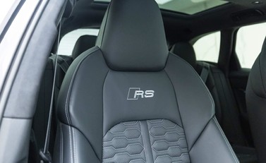 Audi RS6 Avant Performance Carbon Vorsprung 7