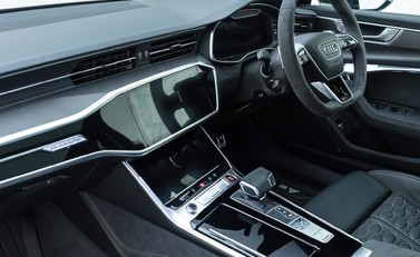 Audi RS6 Avant Performance Carbon Vorsprung 11