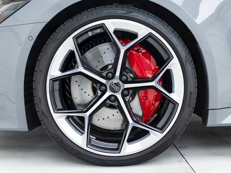 Audi RS6 Avant Performance Carbon Vorsprung 