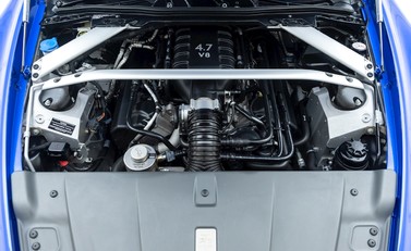 Aston Martin Vantage GT8 36