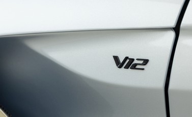Aston Martin V12 Vantage 25