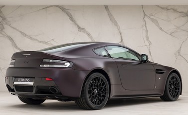 Aston Martin V12 Vantage S AMR 7