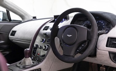 Aston Martin V12 Vantage S AMR 9
