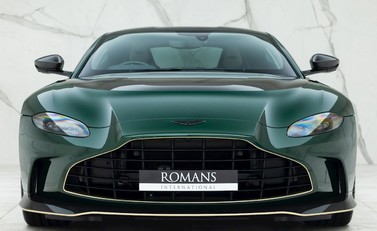 Aston Martin V12 Vantage 4