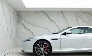 Aston Martin Virage 25