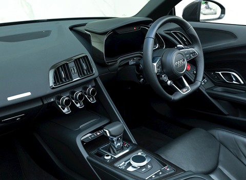 Audi R8 Spyder V10 Performance Carbon Black 16