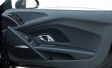Audi R8 Spyder V10 Performance Carbon Black 20