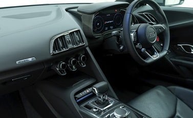Audi R8 V10 Performance Quattro 13