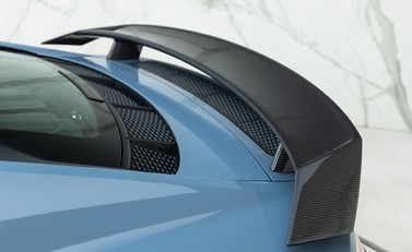 Audi R8 V10 Performance Carbon Black 24