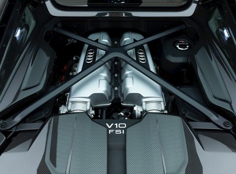 Audi R8 V10 Performance Carbon Black 28